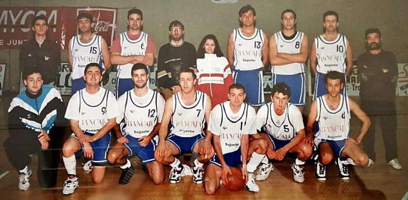 Jugadores y técnicos del CB Segorbe en 1997