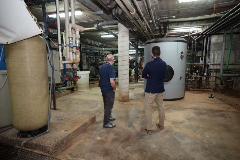 Instalaciones de los sistemas de deshumectacin de la Piscina Municipal de Burriana.  EPDA