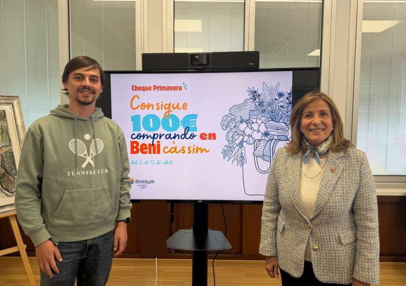 Presentaci�n de la campa�a de comercio local de Benic�ssim en Semana Santa.  EPDA